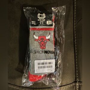 Fashion Nova Bulls Logo Gray, Black, Red Socks - 3 Pack